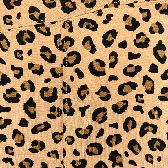 Old Navy Stevie leopard leggings - Picture 4 of 7